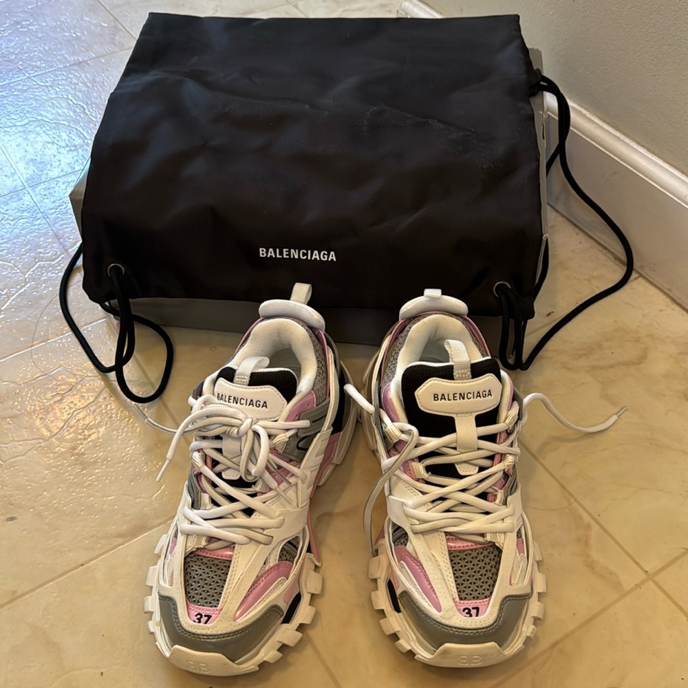 Balenciaga sneakers size 37